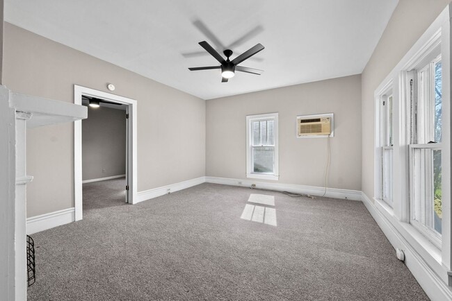 Building Photo - 2 Bedroom Home Near APSU Campus For Rent!