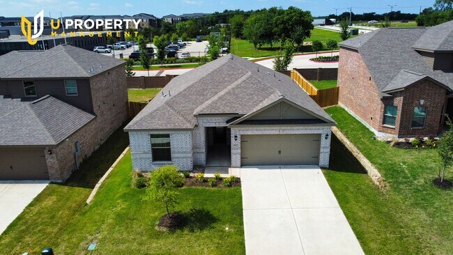 Building Photo - 1817 Dahlia Way