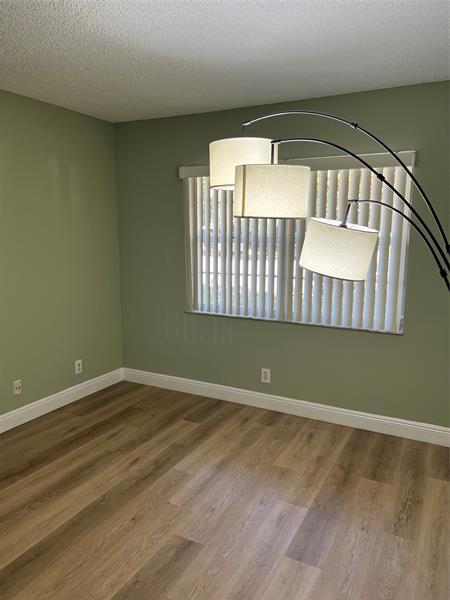 Building Photo - 1605 Abaco Dr
