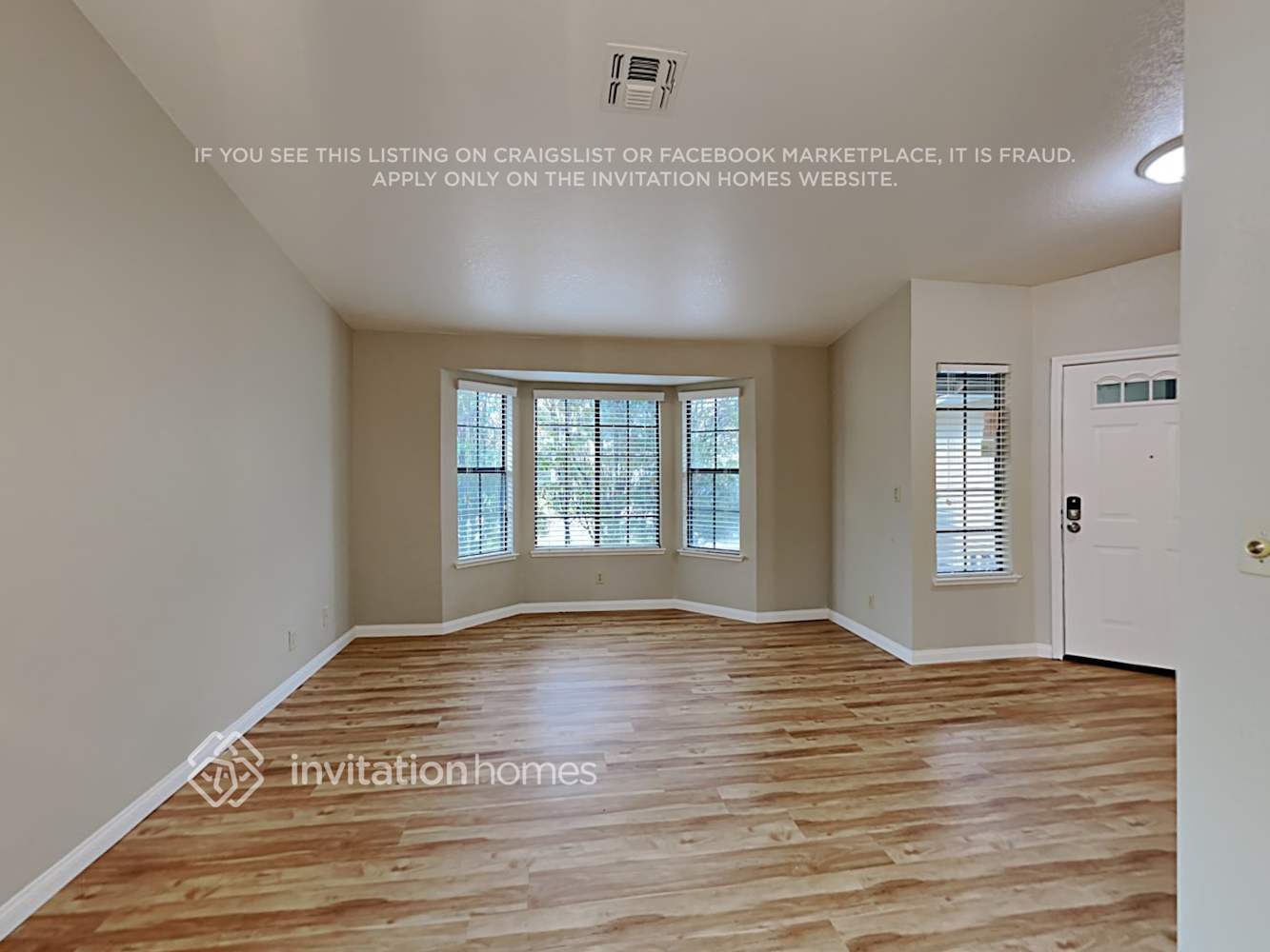 Building Photo - 8821 Somershire Way