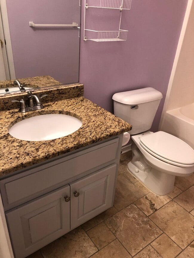 Building Photo - Stunning 4bdrm/2.5bth Home w/Loft Located in Chesterfield! Fenced in Backyard, 2 Car Garage, and ...