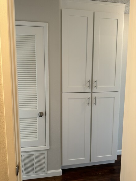 Building Photo - 4915 Conway Ter