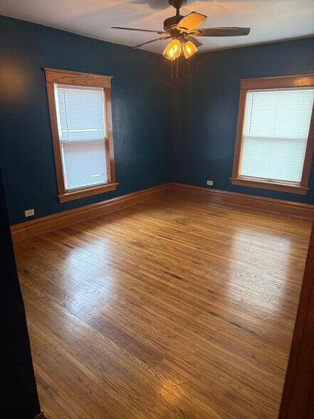 Building Photo - 208-212 Blackhawk St