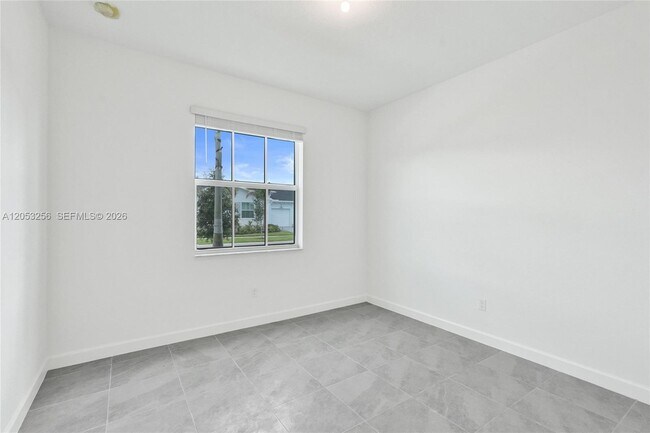 Building Photo - 3783 Harborside Ave