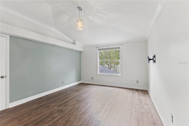 Building Photo - 9307 Poplar Creek Ct
