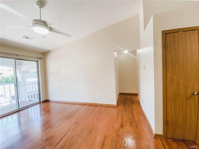Building Photo - 1202 Creve Coeur Crossing Ln