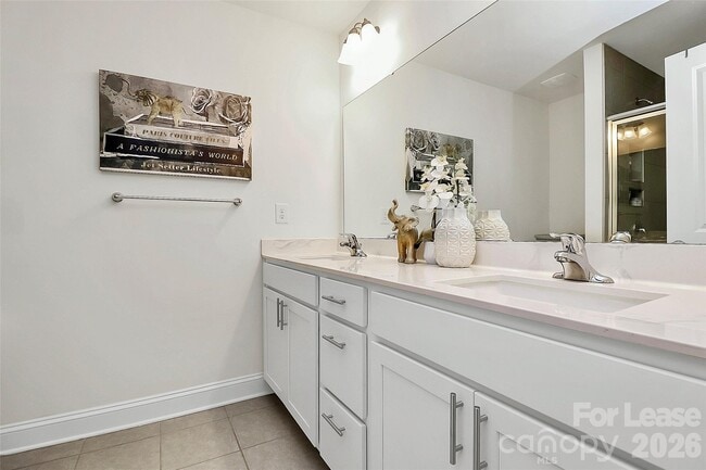 Building Photo - 2126 Blewett Dr
