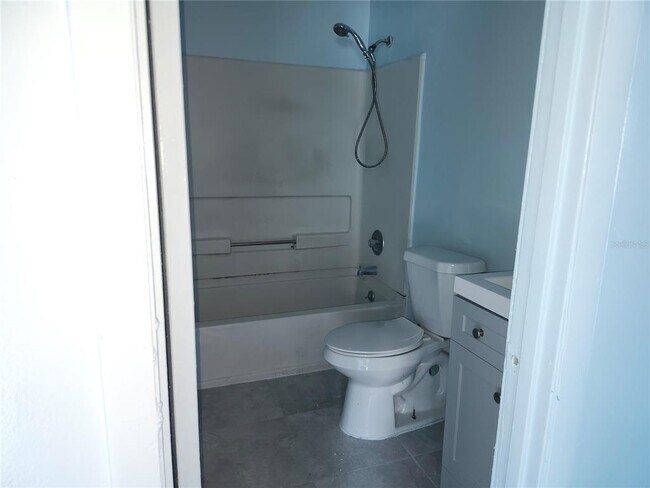 Building Photo - 1038 26th St