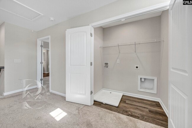 Building Photo - 9 Spinney Ct
