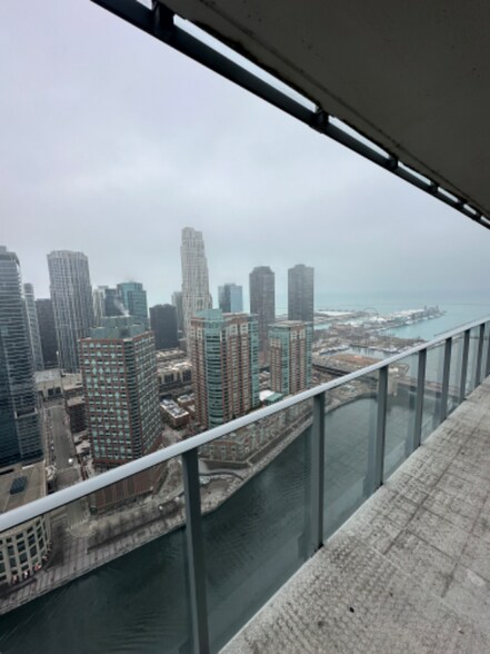 Building Photo - 335 E Wacker Dr