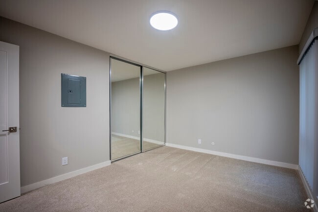2BA, 1BA, 876SF - Bedroom - Crown Towers Apartments