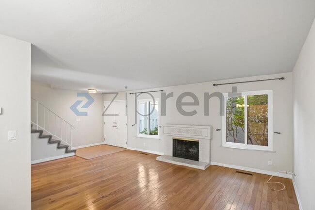 Building Photo - 1123 Glengarry Dr