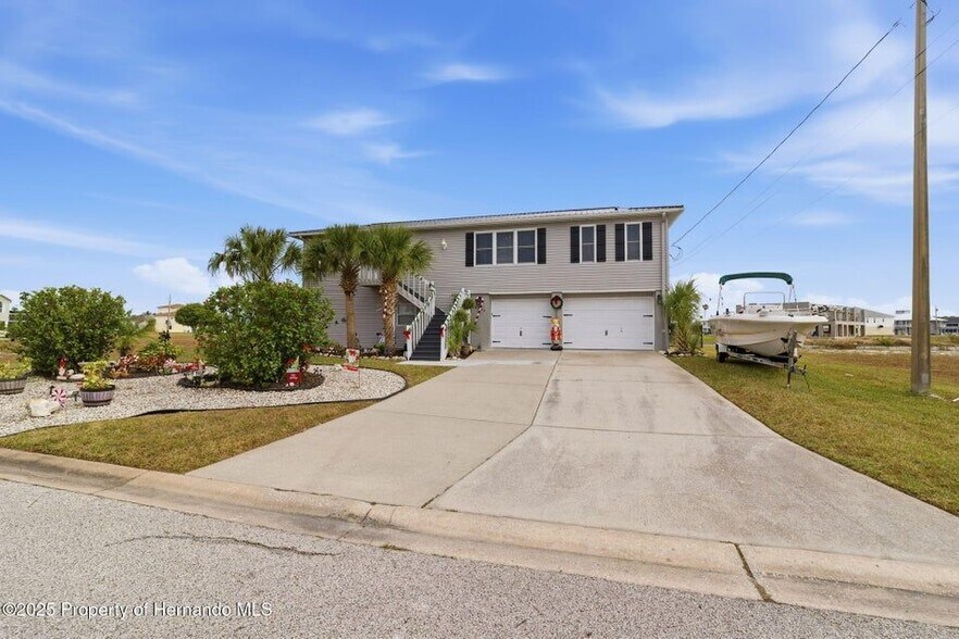 Building Photo - 3366 Bluefish Dr