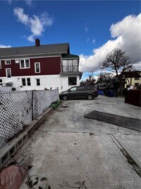 Building Photo - 432 Wohlers Ave