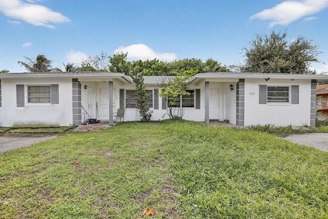 Building Photo - 1490 NW 20th St