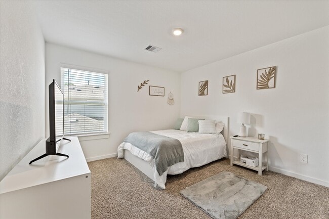 Building Photo - 10212 Prairie Creek Ln