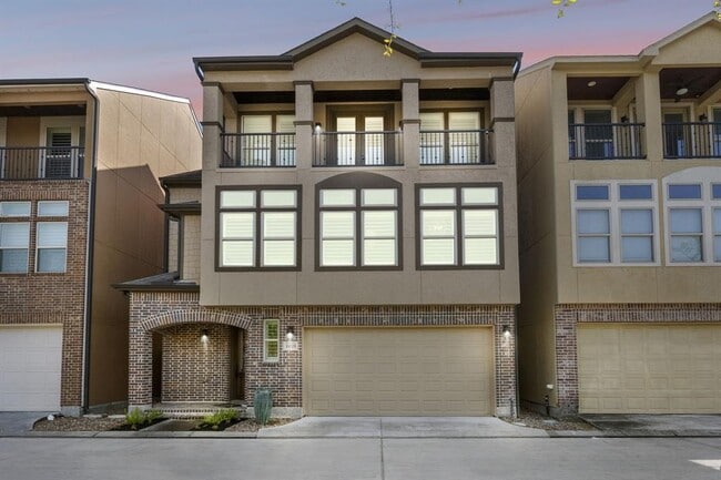 Building Photo - 11025 Upland Forest Dr