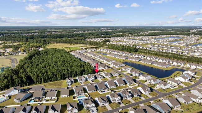 Building Photo - Modern 3 Bedroom 2 Bathroom Myrtle Beach Home