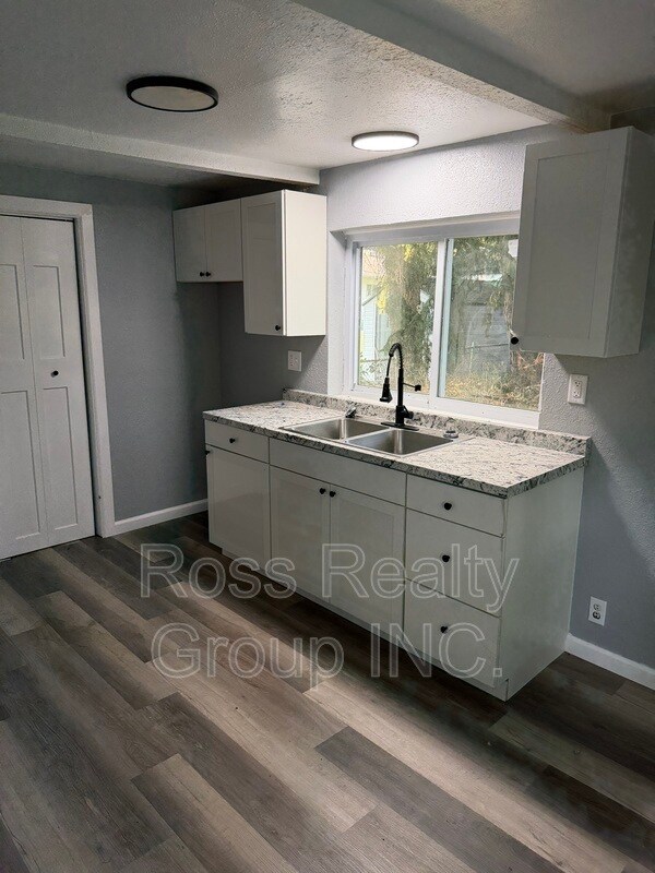 Building Photo - 5130 Prestler Rd