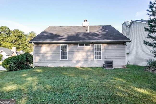 Building Photo - 1136 Oakwood Manor Ct