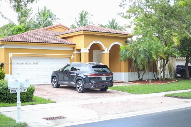 Primary Photo - 2106 NE 40th Ave
