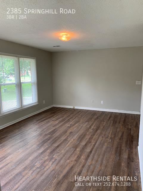 Building Photo - "Charming 3-Bedroom Home with Spacious Lay...