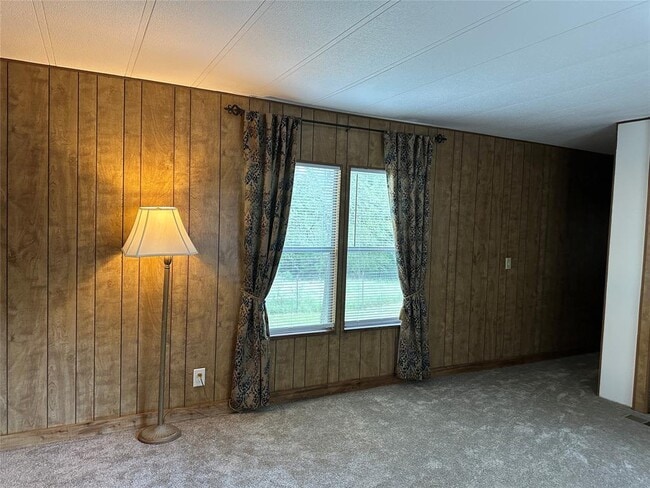 Building Photo - 399 Pope Bend N