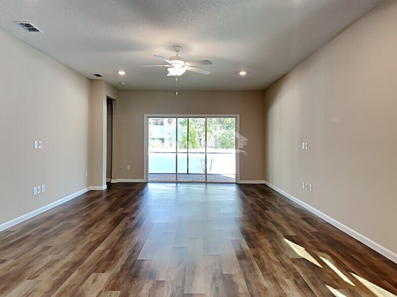 Building Photo - 295 Stone Arbor Ln