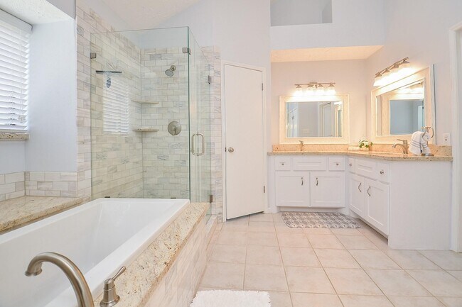 Building Photo - 2115 Echo Ridge
