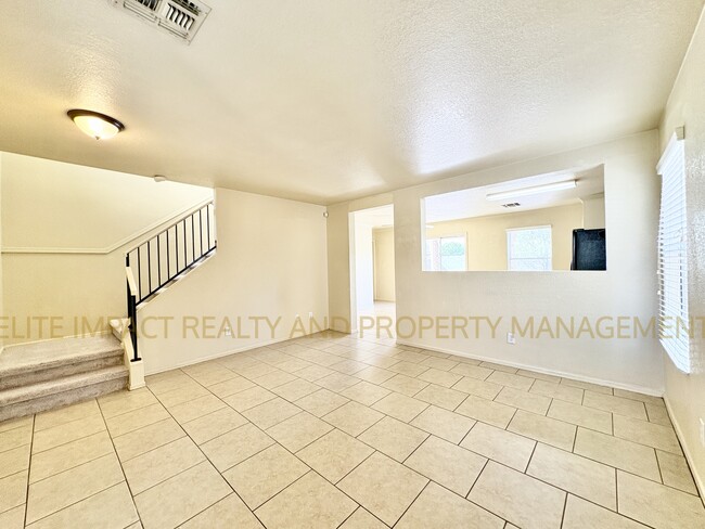 Building Photo - 2324 S Mcconnell Dr