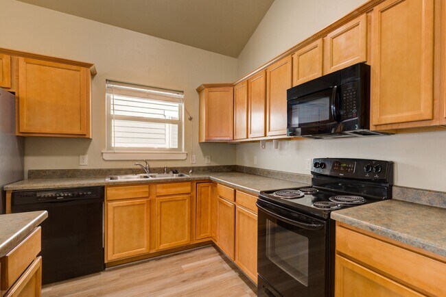 Building Photo - Very Clean Single-Family Home For Rent IN VALLEY WEST BOZEMAN