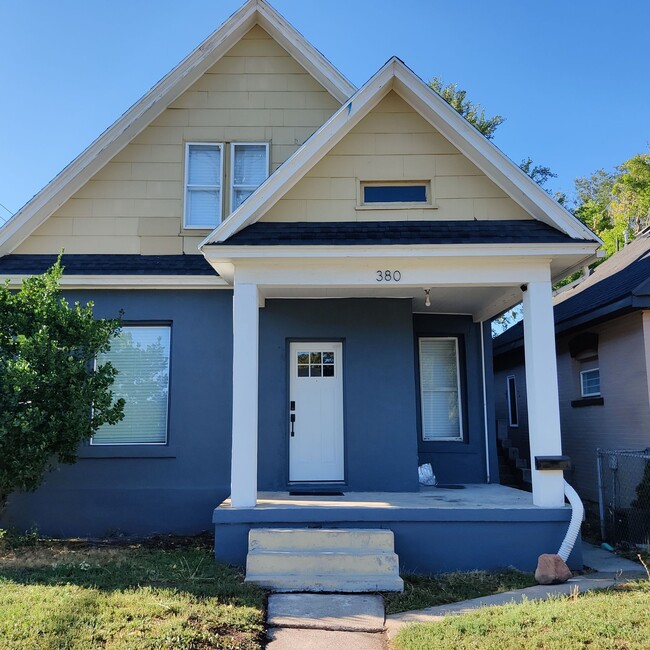 Building Photo - 380 E 800 S