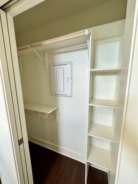 Building Photo - 726 E Emma Ave