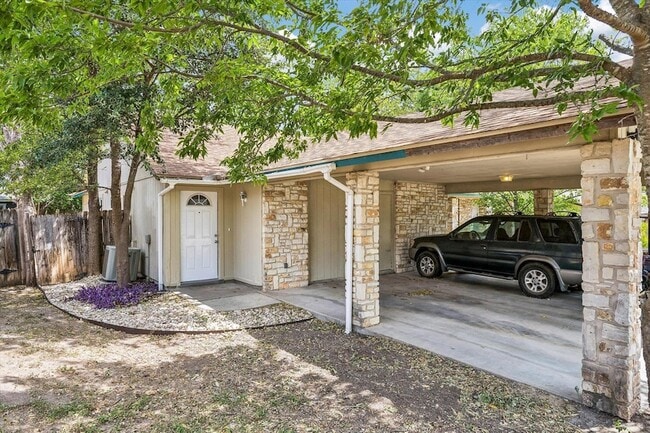 Building Photo - 904 Sirocco Dr