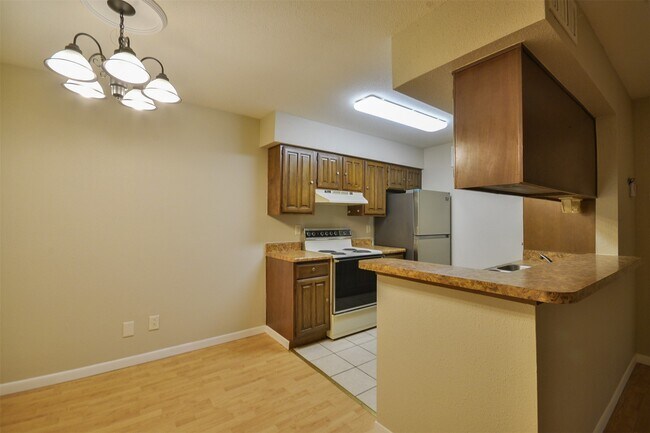 Building Photo - 12955 Woodforest Blvd