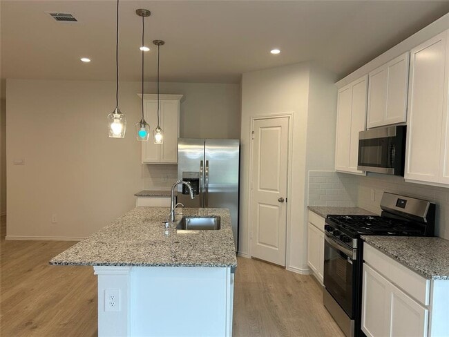 Building Photo - 1307 Windom Court Way