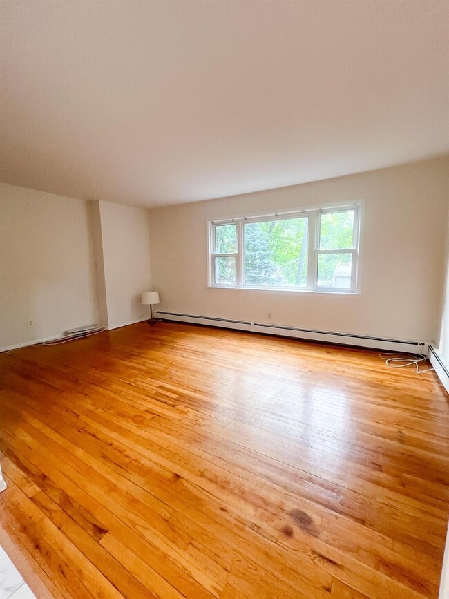 Building Photo - 64 A Polk Ave