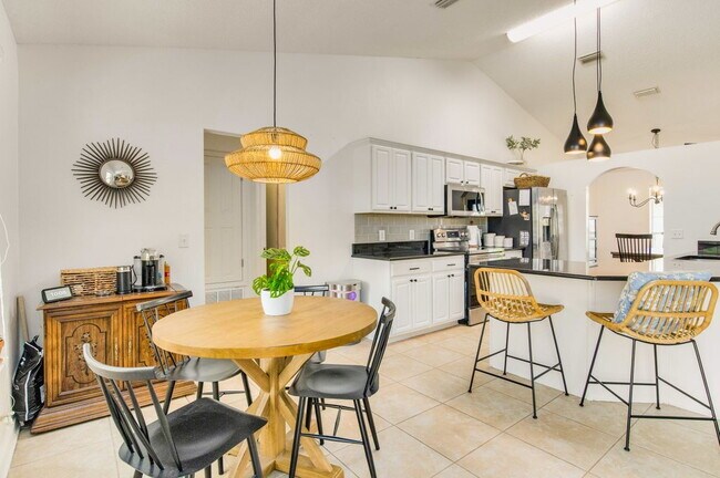 Building Photo - Available first week of May!