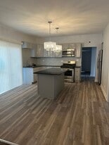 Building Photo - 4415 S Keeler Ave