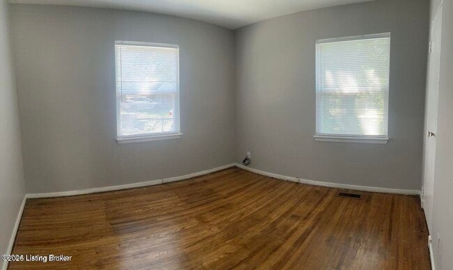 Building Photo - 610 Marquette Dr