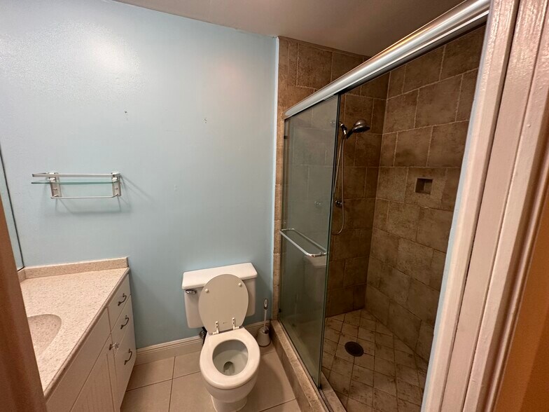 Building Photo - 1900 S Kanner Hwy