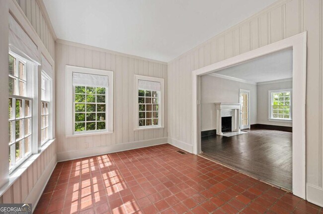 Building Photo - 1337 Briarcliff Rd NE