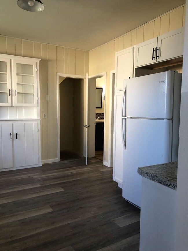 Building Photo - NEW ON THE MARKET - 3 Bed, 1 Bath