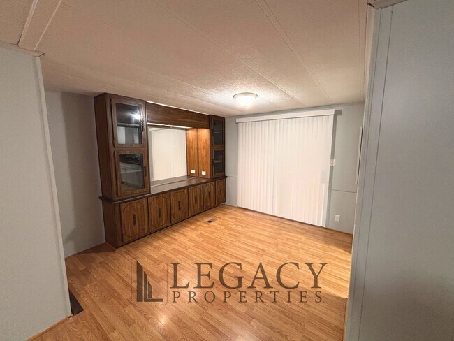 Building Photo - Renovated 3 Bed / 2 Bath Mobile Home – Easley, SC