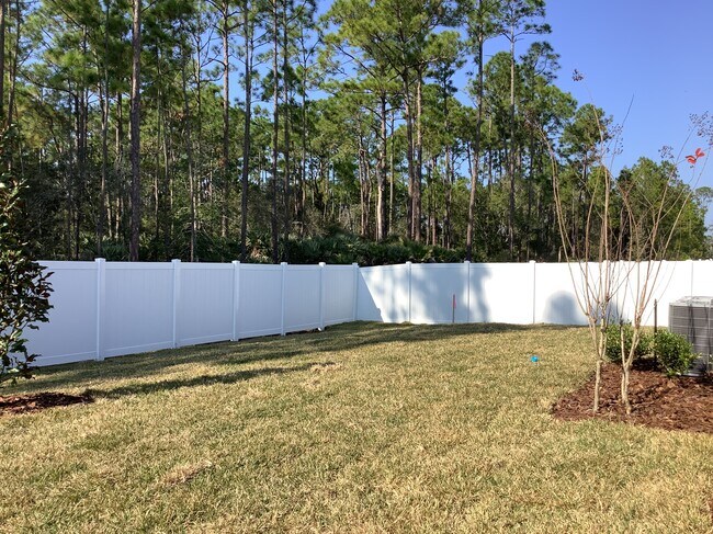 Building Photo - 180 Spruce Pt