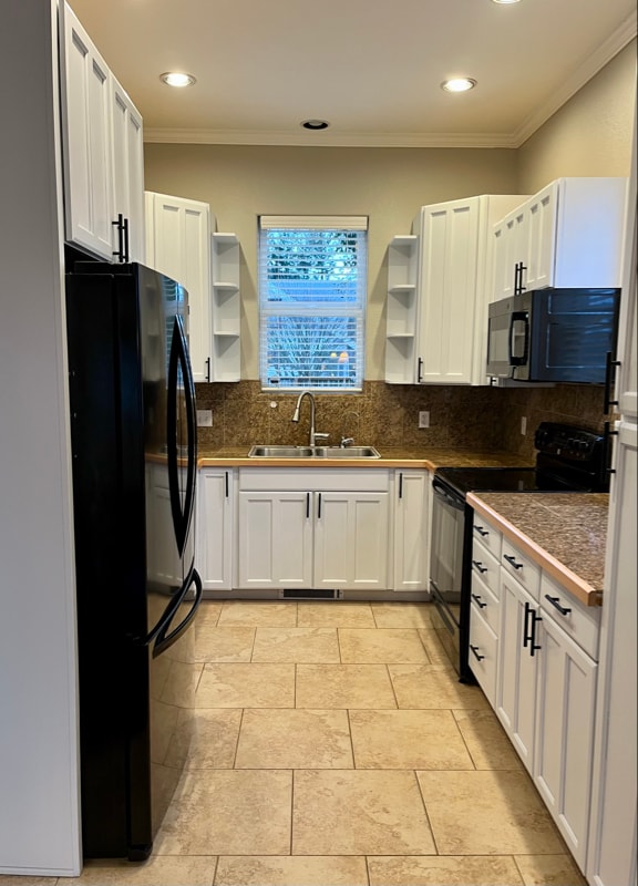 Building Photo - 405 S 8th St