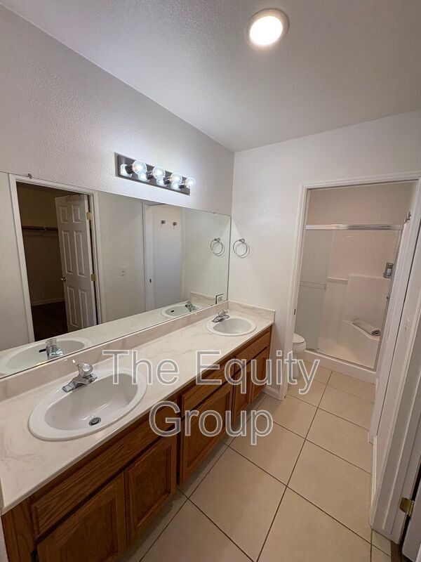 Building Photo - 3908 S Dans St