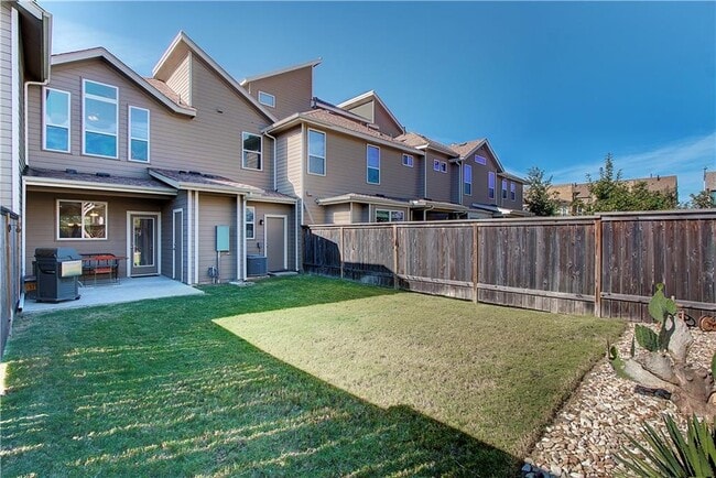 Building Photo - 912 Cannoneer Ln