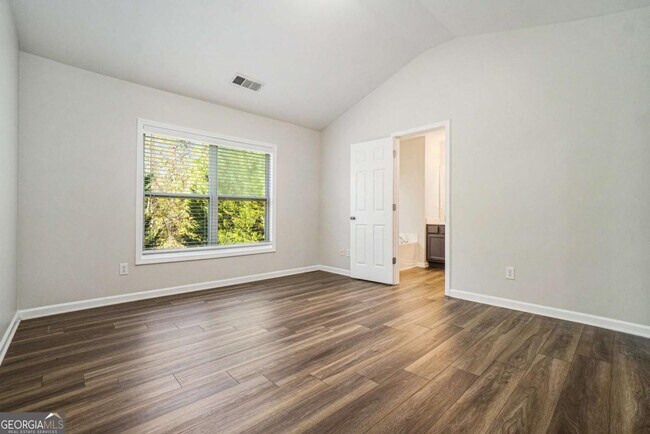 Building Photo - 3755 Uppark Dr