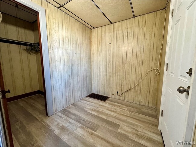 Building Photo - 73 Inter Park Ave